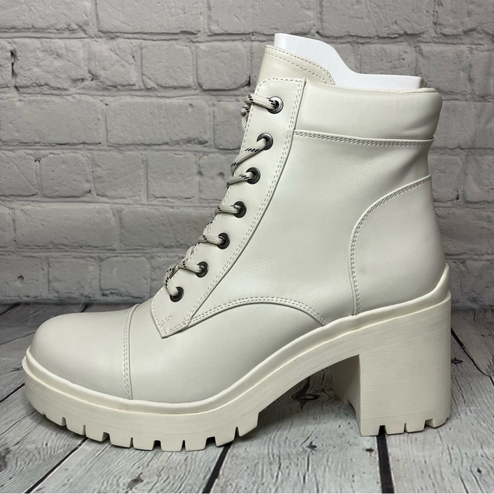 Nine West Women's Quenton Lace-Up Lug Sole Heeled Combat Booties Size 10M - Picture 6 of 12